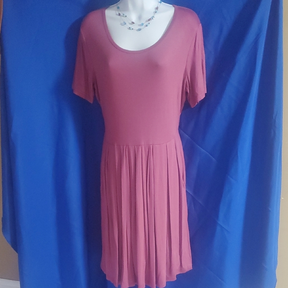 Elegant Pink Short Sleeve Dress
